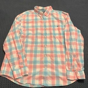 Men’s long sleeve Vineyard Vines button down shirt